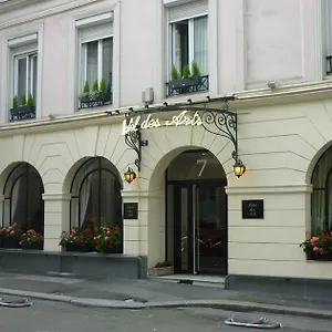 Des Arts 2*, Paris Frankreich